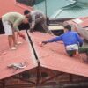 Thợ sửa chữa mái tôn tại nhà uy tín - chuyển nghiệp